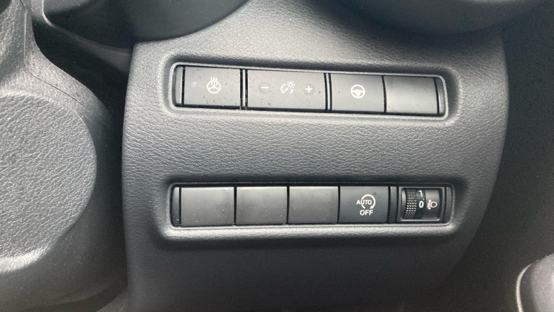 Nissan Juke 1.0 DiG-T 114 Tekna 5dr DCT Petrol Hatchback